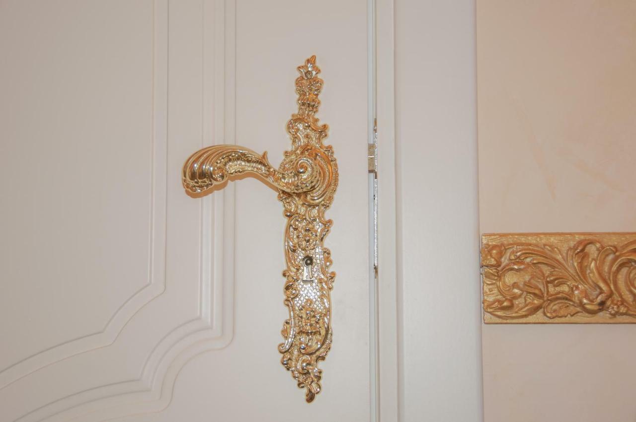 Fiore d'arancio Luxury City Center Apartment Verona Esterno foto