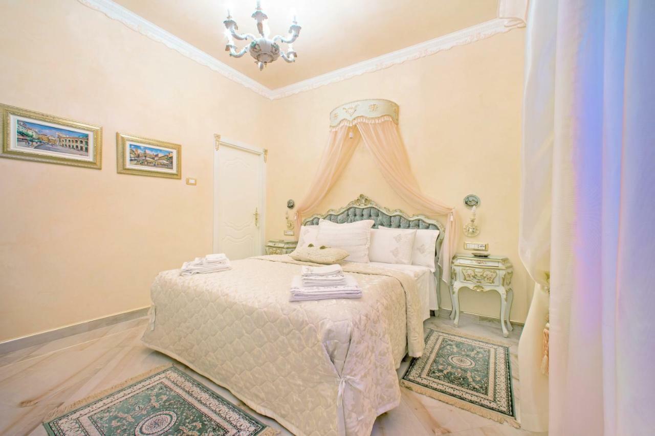 Fiore d'arancio Luxury City Center Apartment Verona Esterno foto